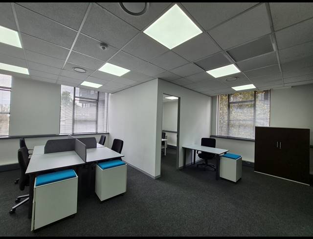 109M² OFFICE TO LET IN SANDTON CENTRAL